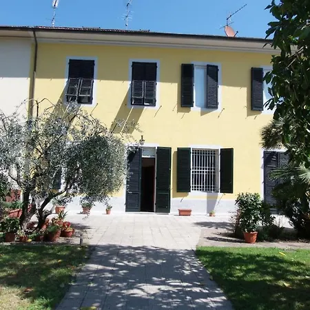 Casa Magnolia * Λούκα